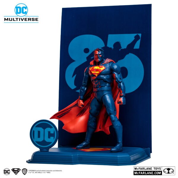 Superman 85th Anniversary (Gold Label) SDCC Exclusive 2023 - Image 2